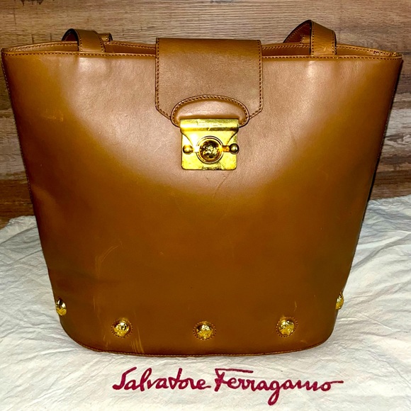 Salvatore Ferragamo Handbags - Salvatore Ferragamo Round Heel Motif plate Top Handle Brown Tote/Bucket Bag GC